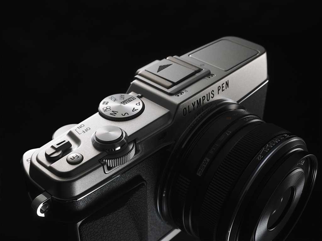 E-P5_EW-M1718_silver_black__ProductAdd_001.jpg