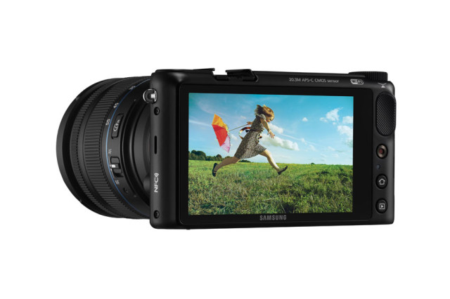 Samsung-NX2000-044-640x426.jpg