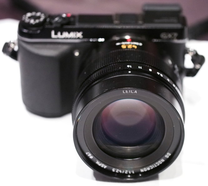 666-Panasonic-Leica-42-5mm-f1-2-lens-1_1388740260.jpg