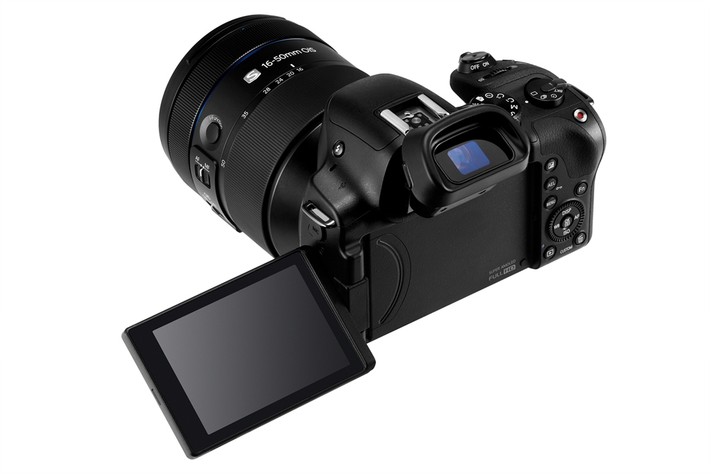 NX30 and 16-50mm 5.JPG