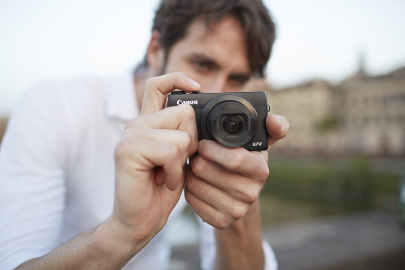 kicsi PowerShot G7 X Lifestyle 2.jpg