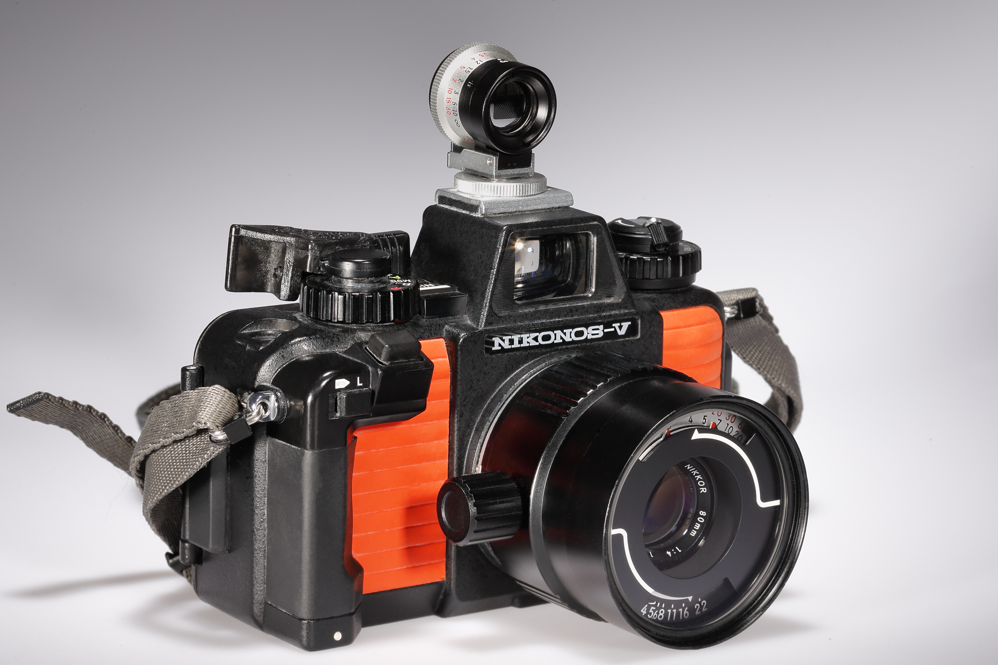 80 mm-es objektiv a DF-10 keresĹvel.jpg