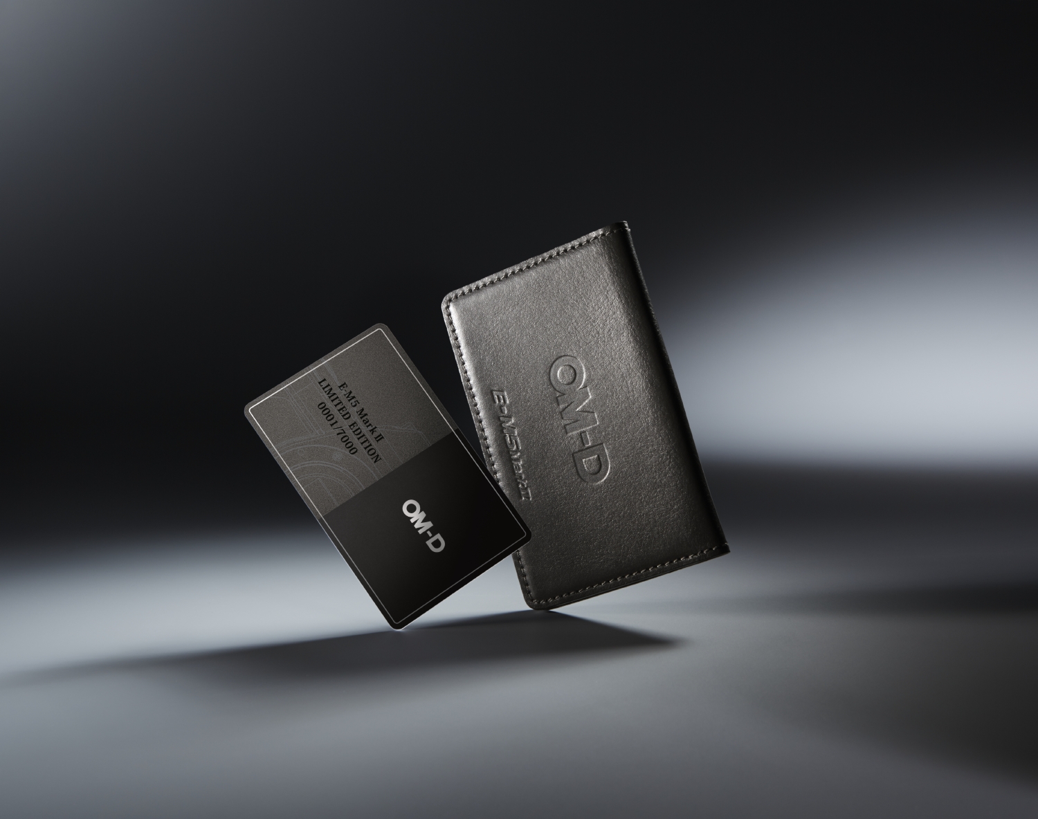 OM-D_E-M5_Mark_II_Limited_Edition_OwnersCard_Cardcase.jpg