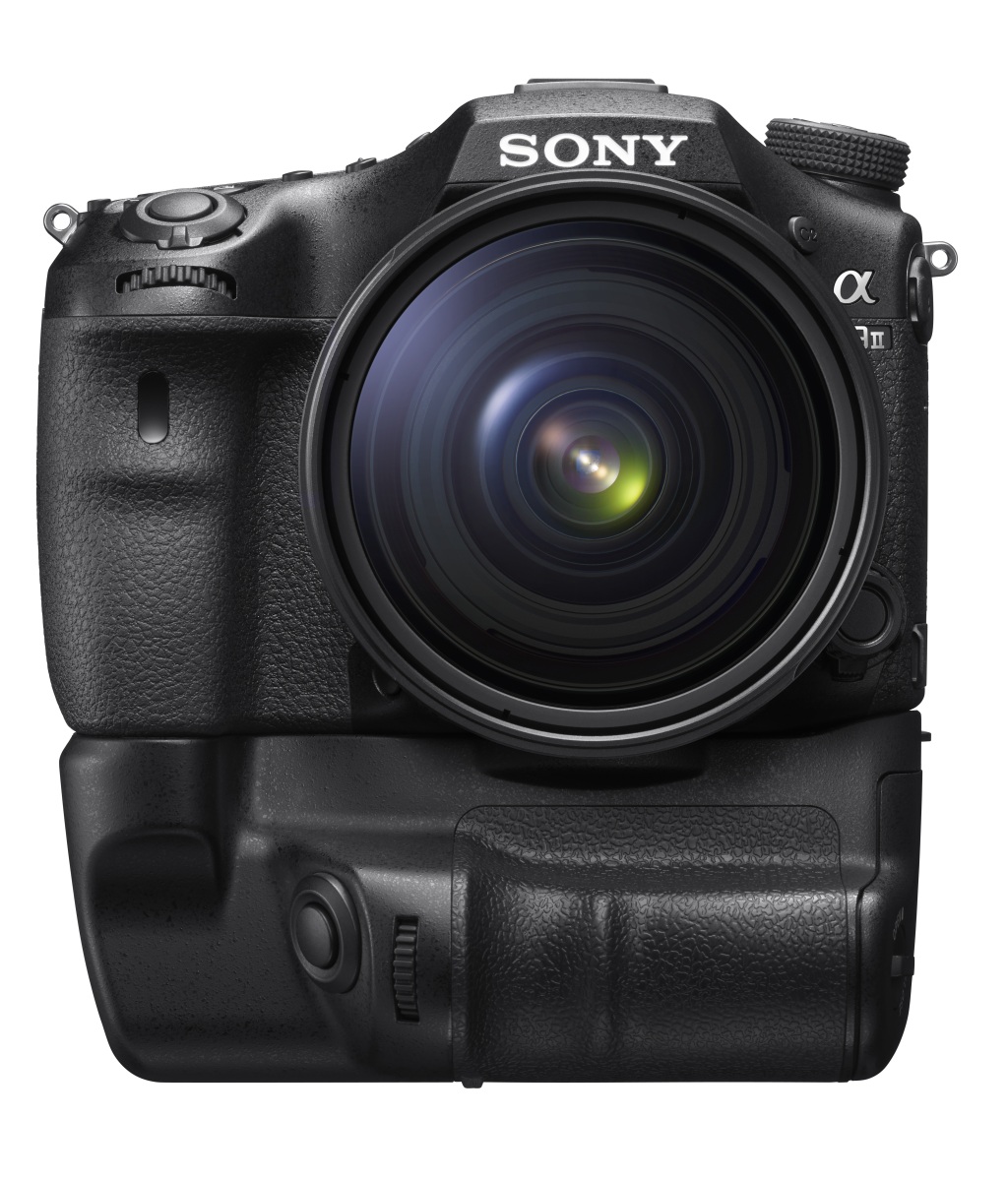 a99 ii_sal2470z2_wvg-c77am_front.jpg