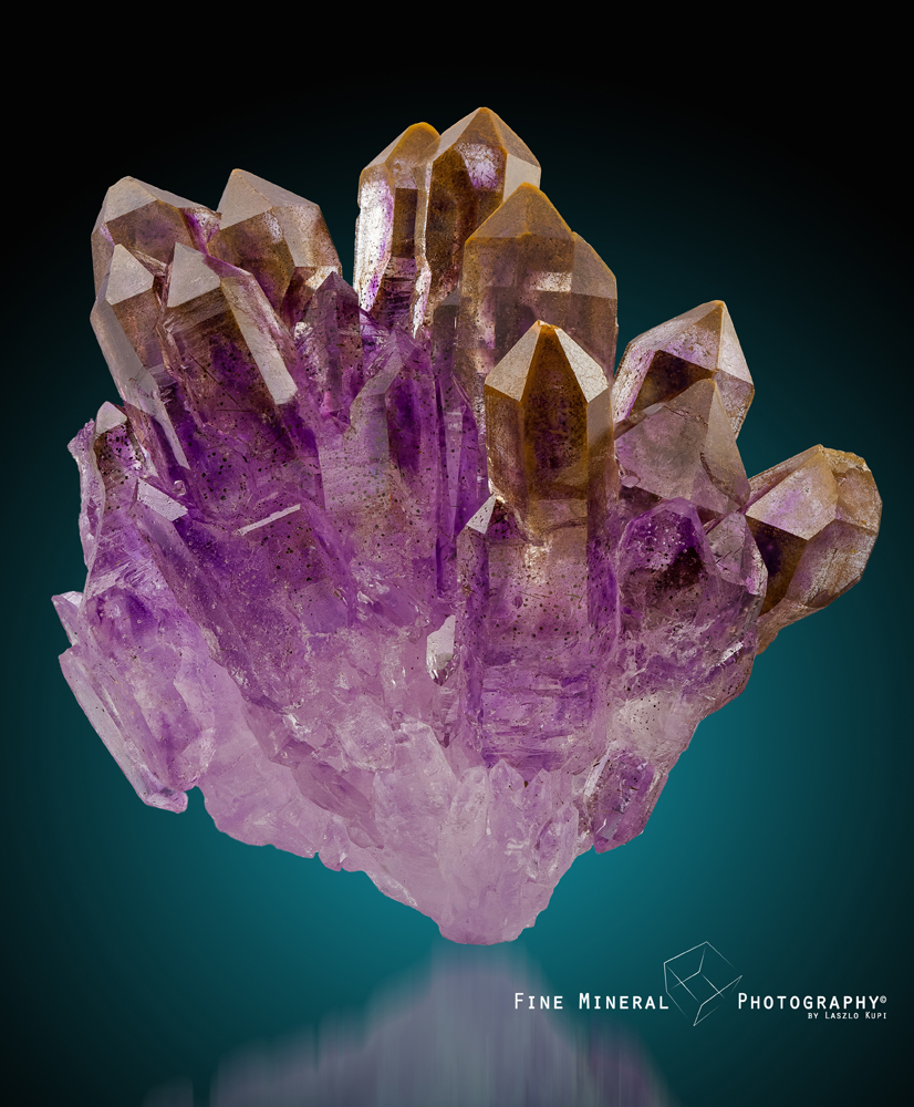 Amethyst_Kakamunurle Mine,Karur District, Tamil Nadu, India_38x36mm.jpg