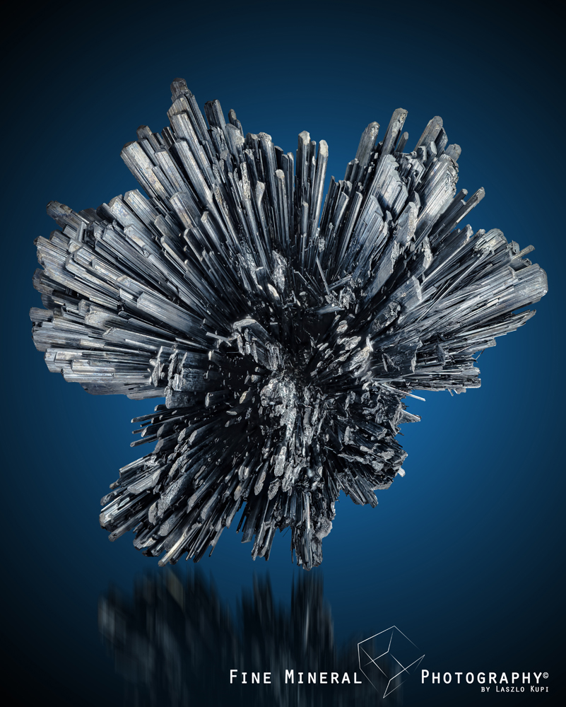 Stibnite_Herja, Maramures, Romania_44x40mm.jpg