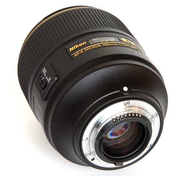 highres-nikon_105mm_f14_rear_oblique_view_1475499608.jpg