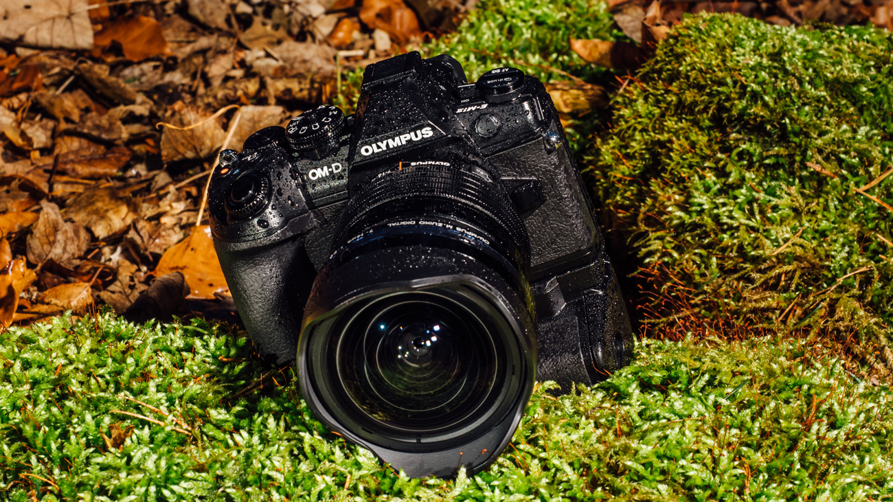 LENS_PRO_EZ-M0714_OMD_EM-1_Mark_II__Mood.jpg