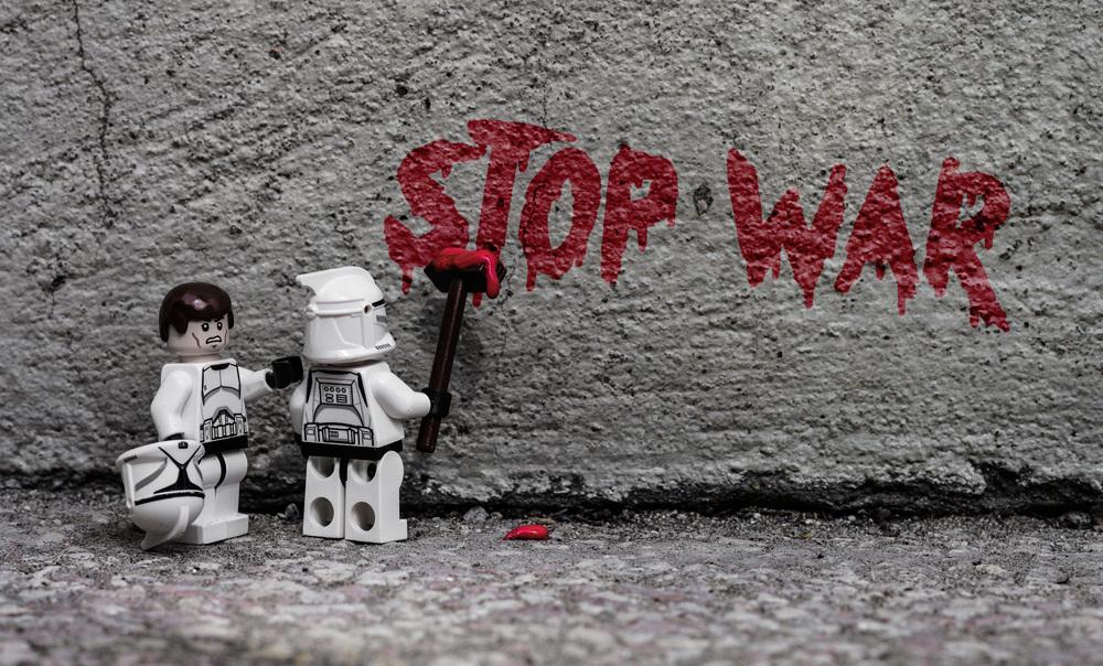 lampert_benedek_stop_war_FV.jpg