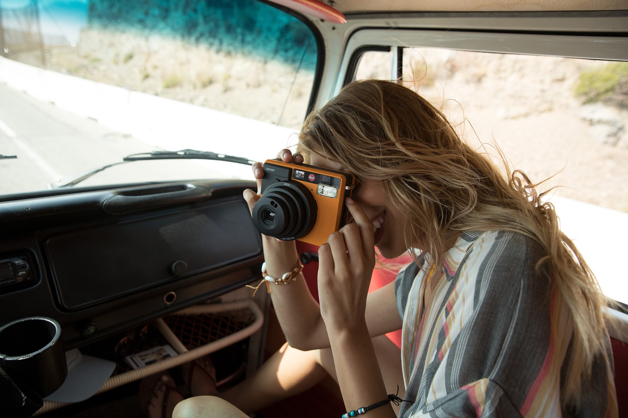leicasofortportada.jpg