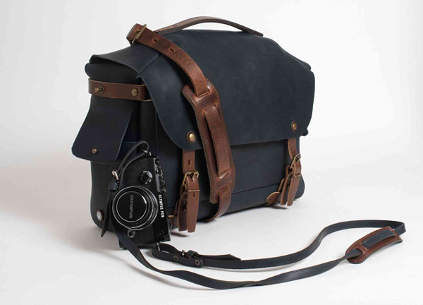 Bleu-de-Chauffe-ARLES-bag-for-Olympus-PEN-F.jpg