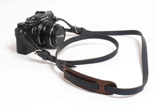 Bleu-de-Chauffe-GIRAUD-strap-for-Olympus-PEN-F.jpg