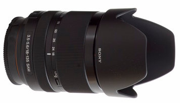 sony18_135withhood.jpg