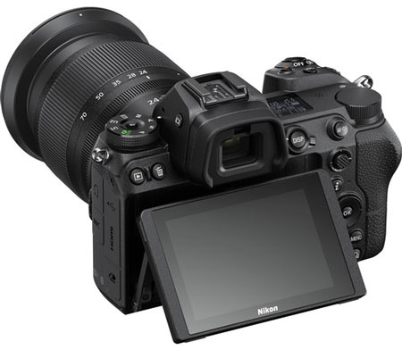 nikonz6_hatul.jpg