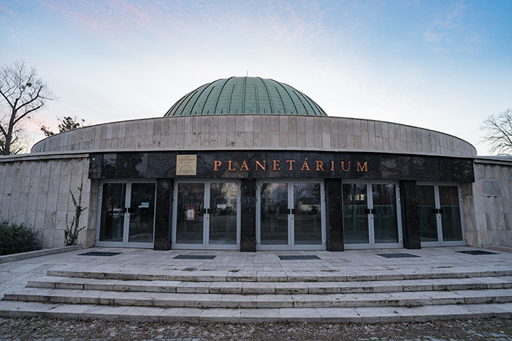 720_20200207_DSC8836_planetarium.jpg