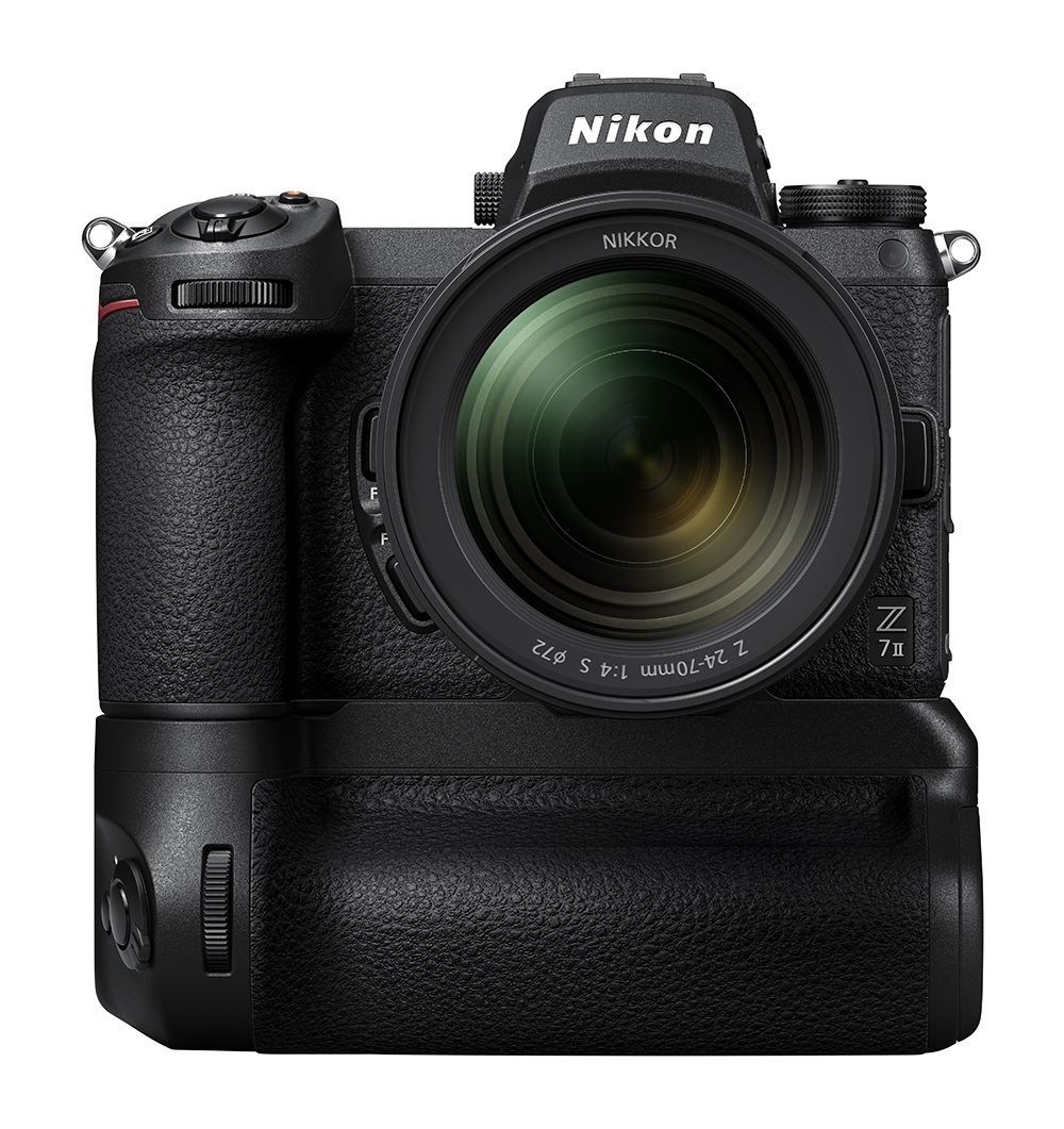 kicsiZ7II_24-70_4_MB_N11_front.jpg