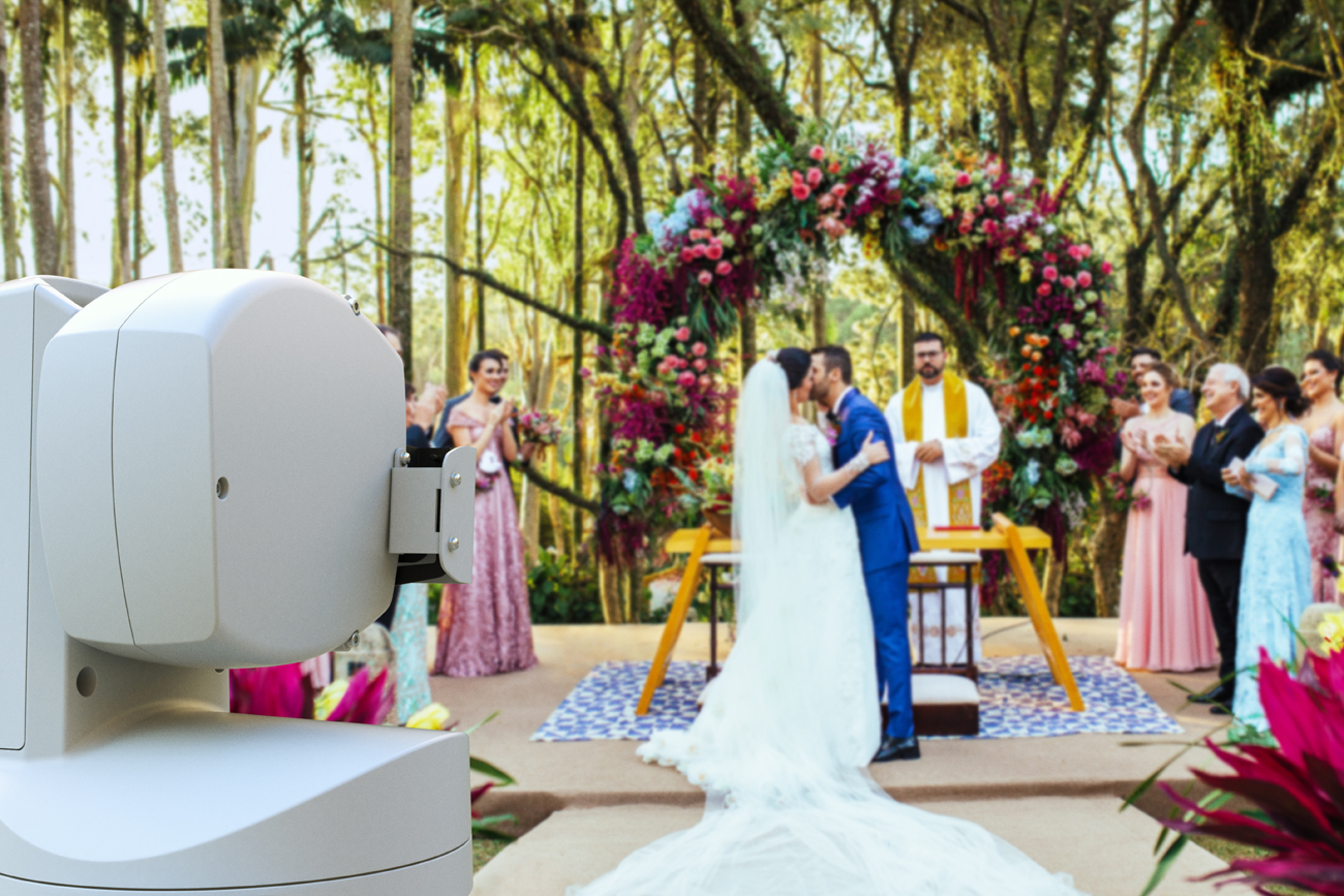 CR-X300_wedding.jpg