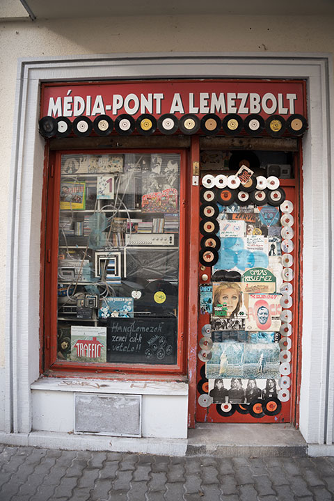 720_20250127_DSC06117_lemezboltraw.jpg