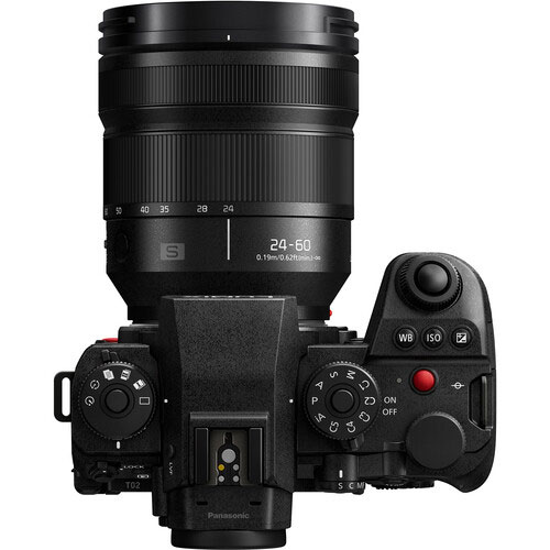 lumix24_60vazonfelulrol.jpg