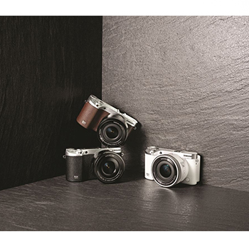 Samsung NX500: az NX1 tudása kompakt méretű házban